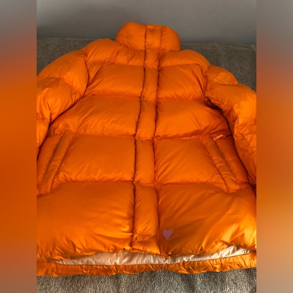 Womens aritzia mega puff jacket - Picture 3 of 14